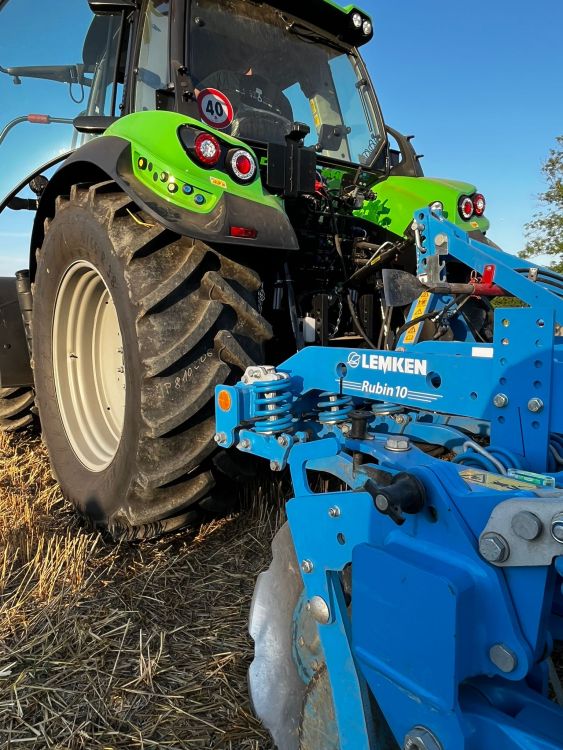 Eine Lemken Scheibenegge im Einsatz. Foto: kim